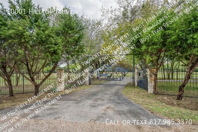 Building Photo - 10001 Hill Top Dr