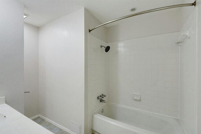 Building Photo - 2503 Star Grass Cir