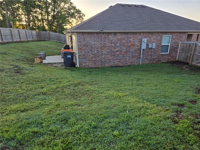 Building Photo - 4430 Douglas Ln