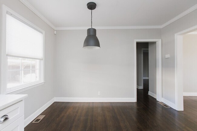 Building Photo - Chic Buckhead Condo with Courtyard Views &...