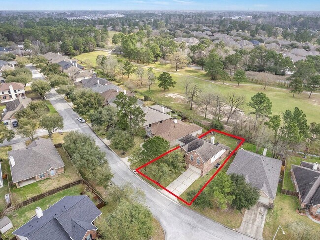 Building Photo - 25553 Oakhurst Forest Dr