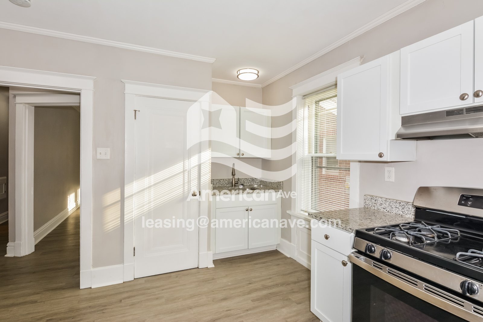 Building Photo - 4021 S Spring Ave