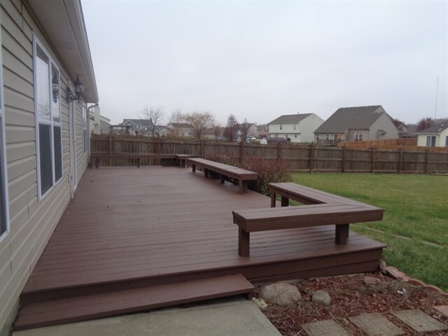Building Photo - 970 Foxtail Dr
