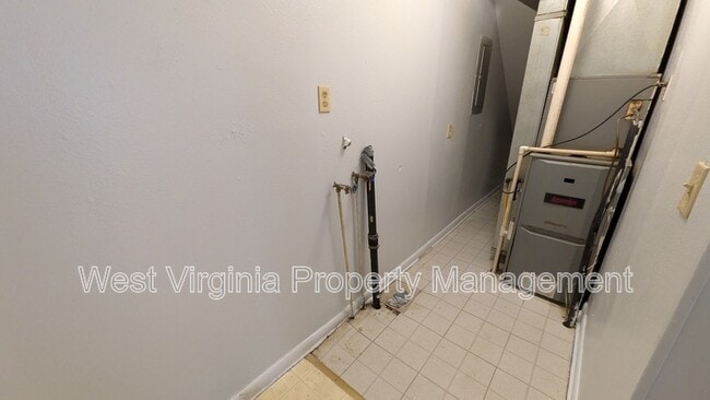 Building Photo - 1115 24th St