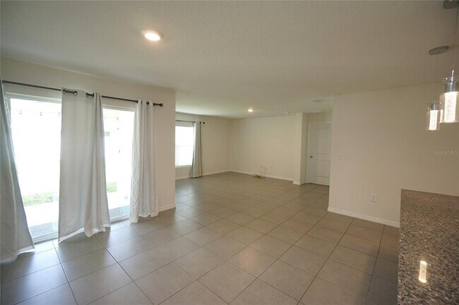 Building Photo - 501 Calico Scallop St