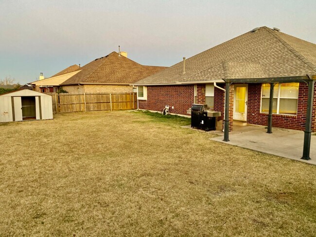 Building Photo - 4717 Deer Ridge Blvd