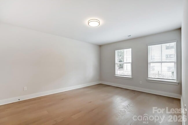 Building Photo - 2308 Chamberlain Ave