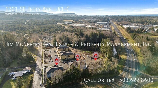 Building Photo - 1301 SE Jetty Ave