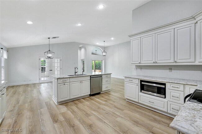 Building Photo - 7052 Timberland Cir