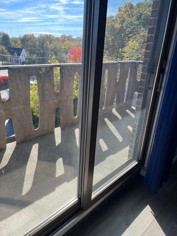 Building Photo - 1 Main St