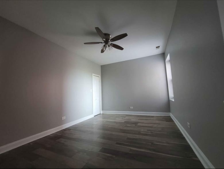 Building Photo - 527 N Homan Ave.