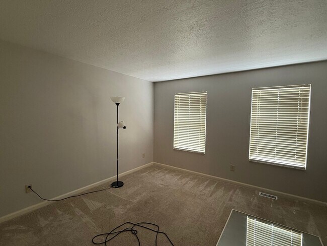 Building Photo - 5990 Rings Rd