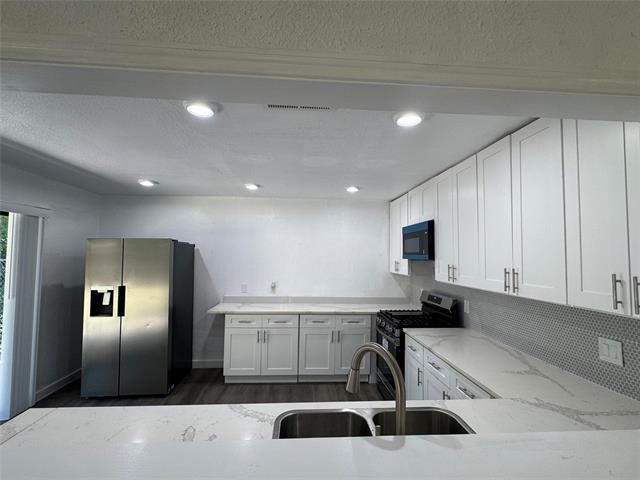 Building Photo - 3549 Rio Grande Cir