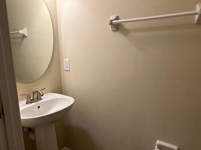 Building Photo - 68 Adelanto Ave