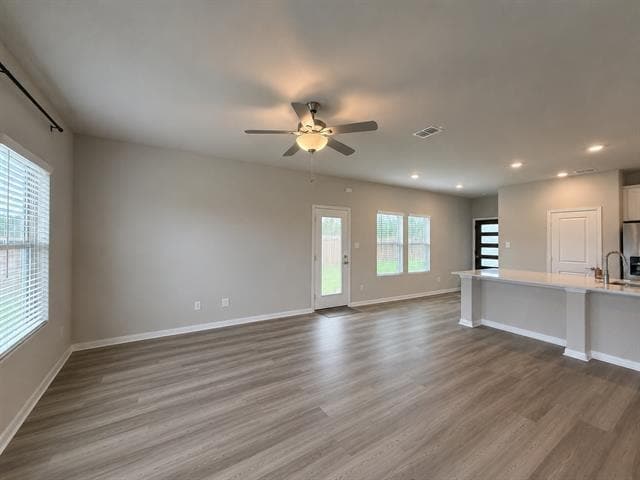 Building Photo - 205 Greenbriar Dr