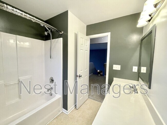 Building Photo - 311 Highgrove Dr