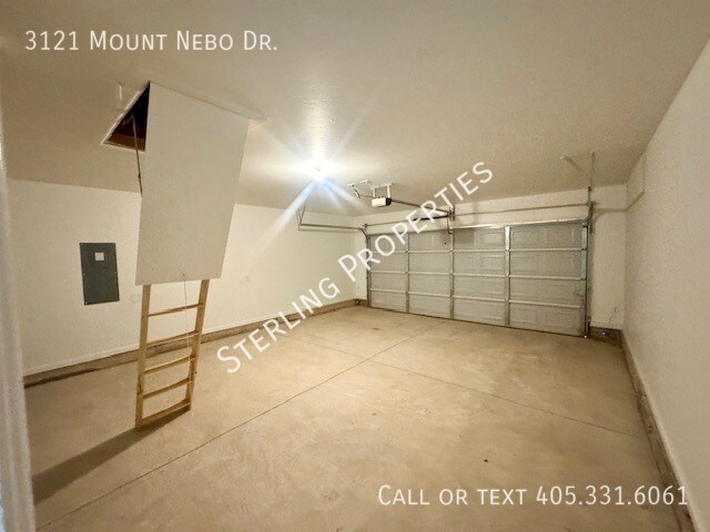 Building Photo - 3121 Mt Nebo Dr