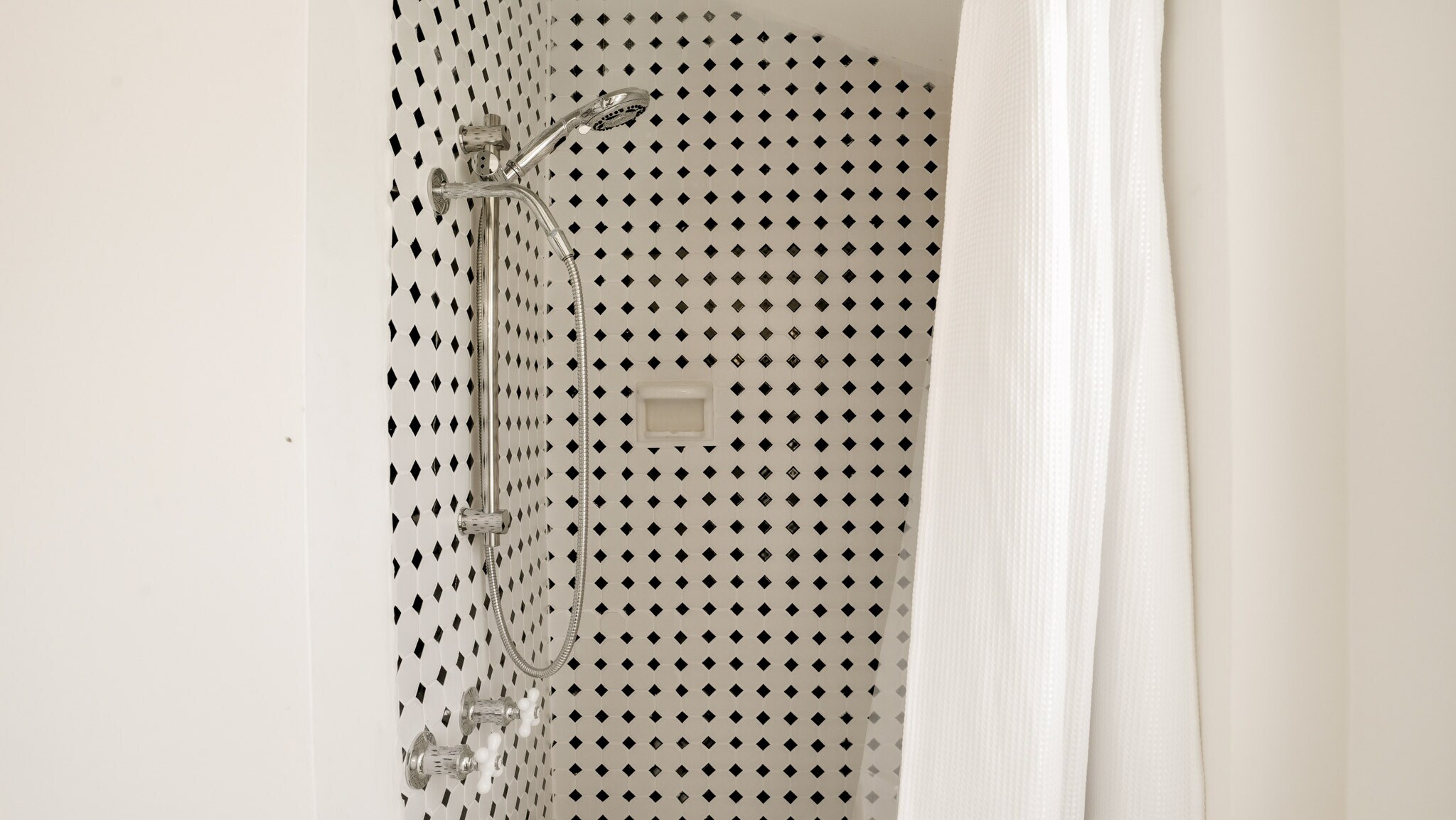 Building Photo - 1755 Craig Ave