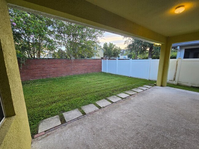 Building Photo - 9437 Leland Dr