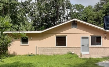 Building Photo - Adorable 2 Bedroom 1 Bath in Brooksville