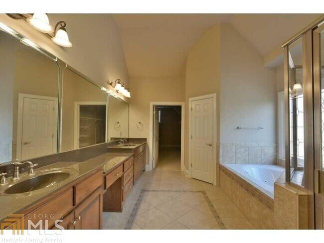 Building Photo - 3474 Hidden Shoals Rd NE