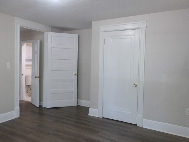 Building Photo - 4012 Southern Pkwy