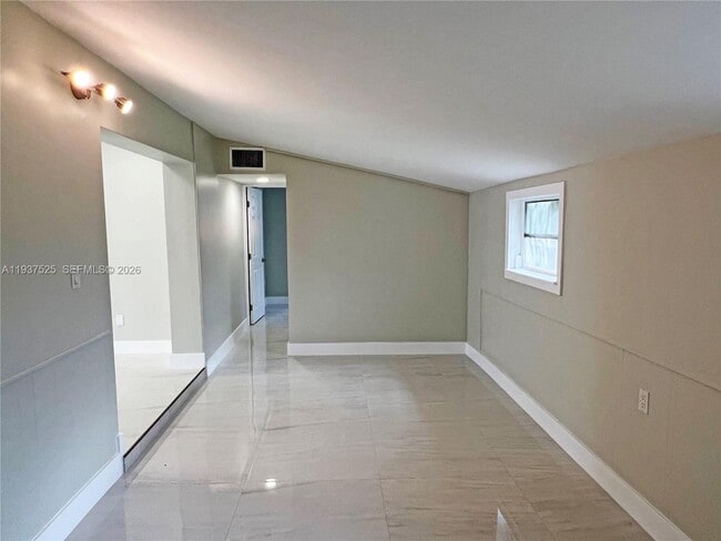 Building Photo - 11962 SW 37th Terrace