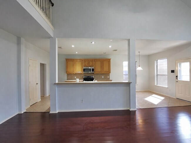 Building Photo - 3527 Hera Dr