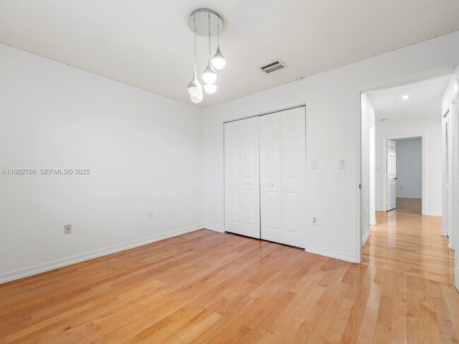 Building Photo - 16544 SW 68th Terrace