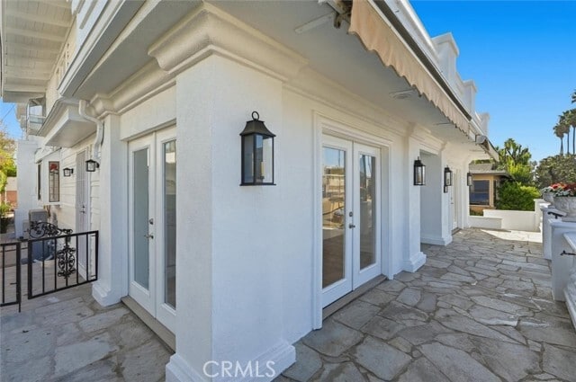 Building Photo - 720 S Catalina Ave