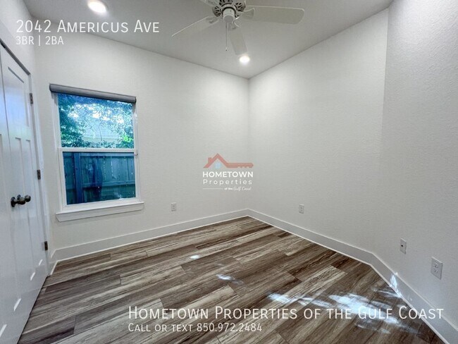 Building Photo - 3-Bedroom Home Minutes from NAS Pensacola