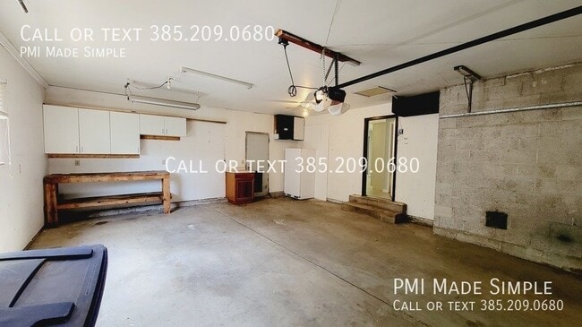 Building Photo - Beautiful, spacious 4 bedroom home in Tayl...
