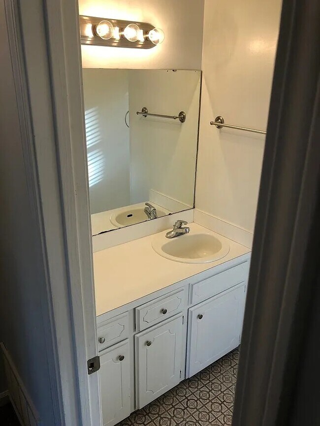 Building Photo - 217 Wynn Way