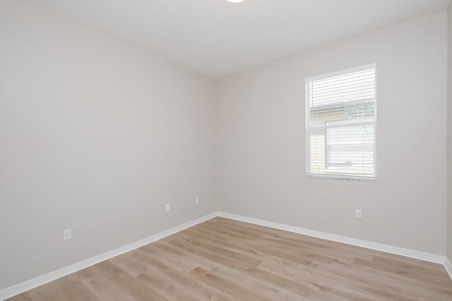 Building Photo - 13499 Teaberry Ln