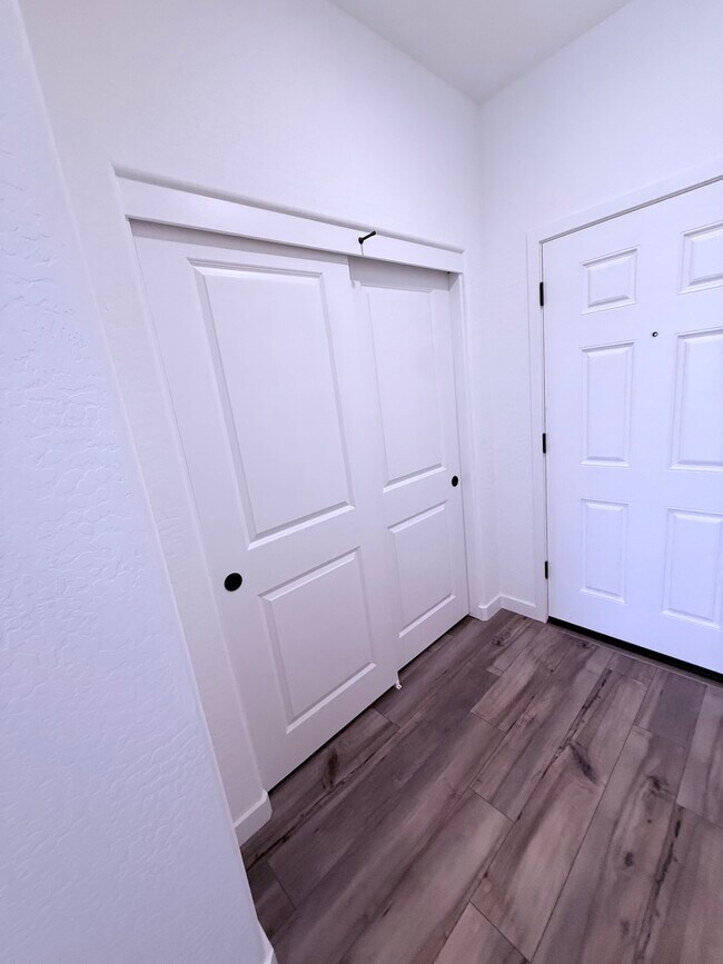 Building Photo - 6461 W Austin Wy