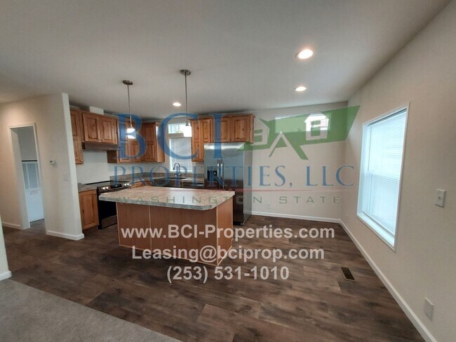 Building Photo - 10802 22nd Ave Ct E