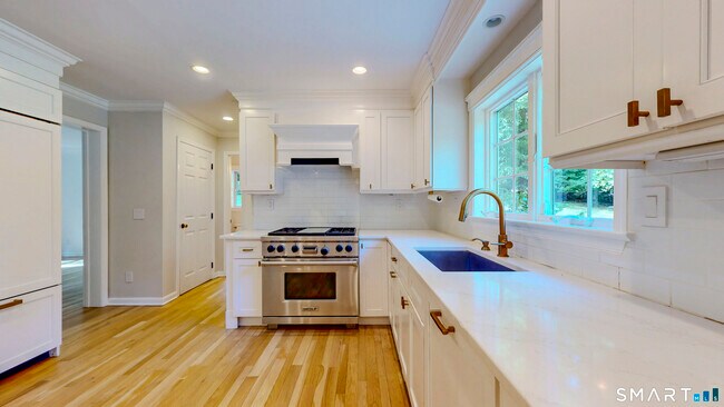 Building Photo - 463 White Oak Shade Rd