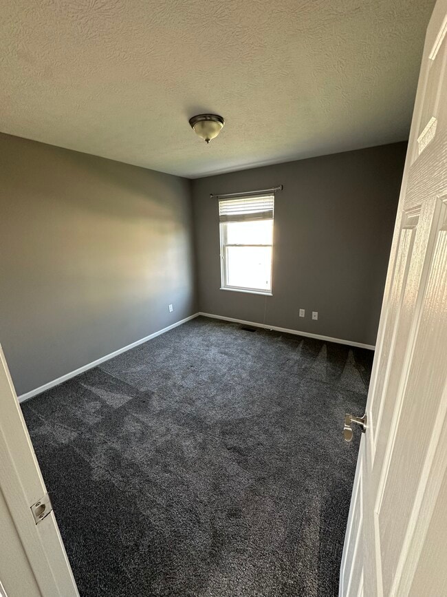 Building Photo - 5095 Maple Valley Dr