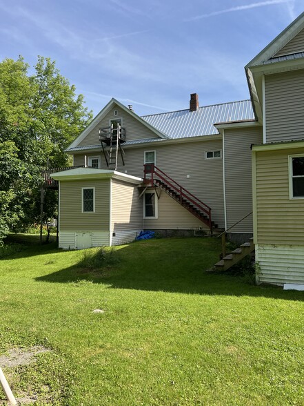 Building Photo - 137 West St