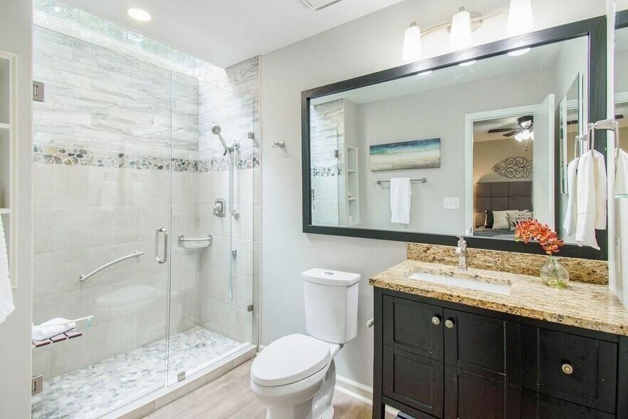 Building Photo - 140 Crabtree Dr