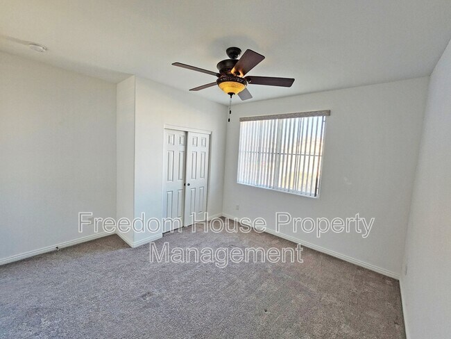 Building Photo - 3543 E Wallowa Dr