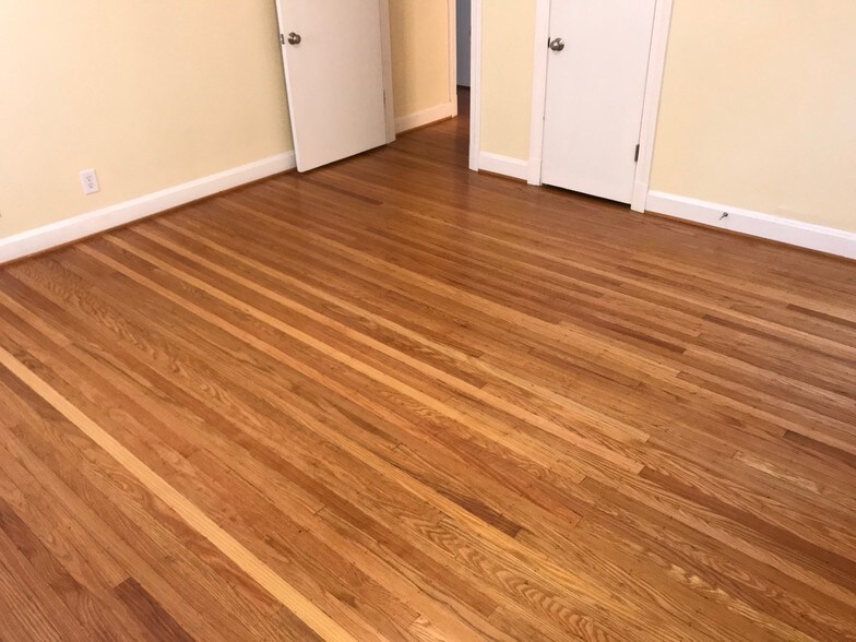 floors in master - 1420 Eastern Pkwy