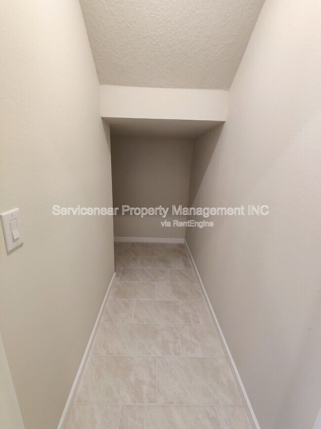 Building Photo - 5434 Elmview Xing