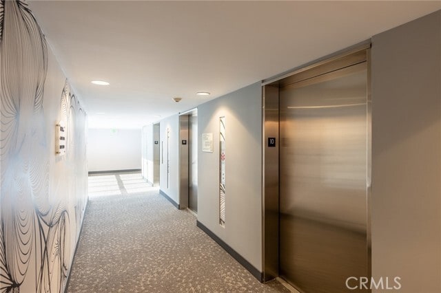 Building Photo - 2160 W Century Dr