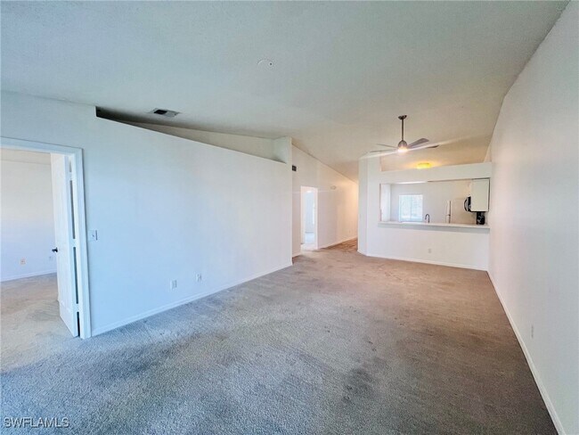 Building Photo - 955 New Waterford Dr