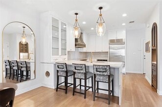 Building Photo - 5635 Cecina Dr