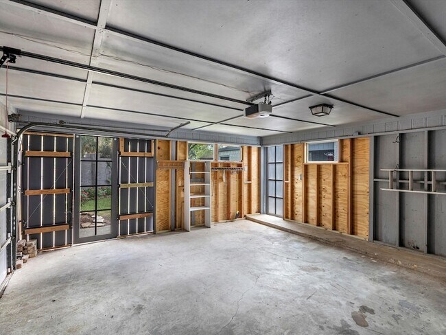 Building Photo - 8327 Silvan Wind Ln