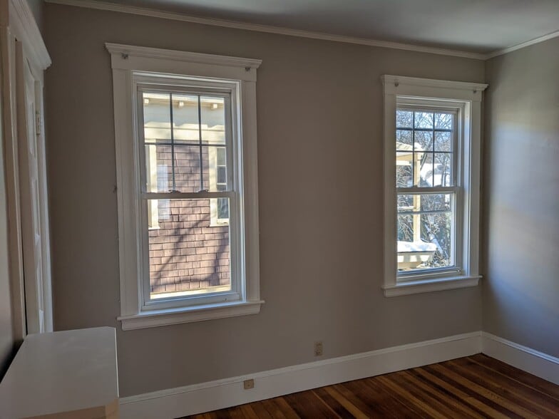 Building Photo - 14 Rice St