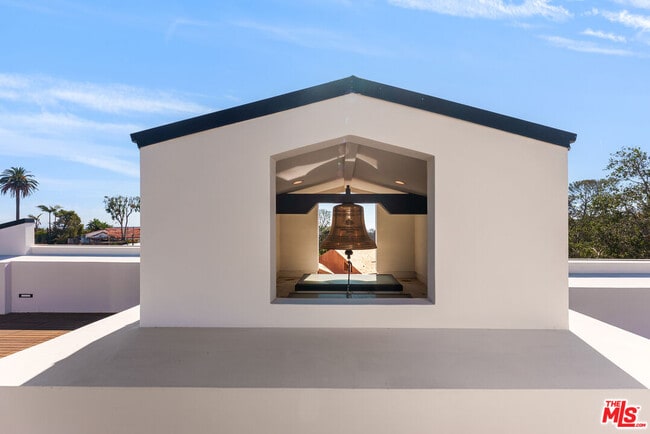 Building Photo - 382 Aderno Way