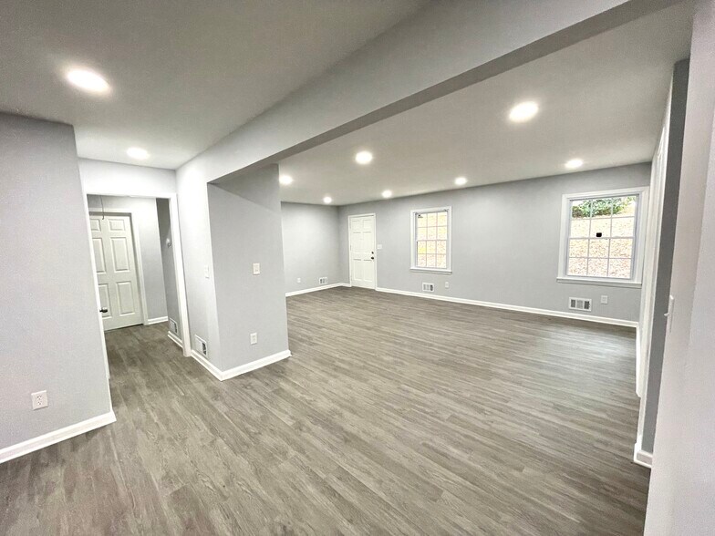 Living Room 1 - 1695 Buford Dr